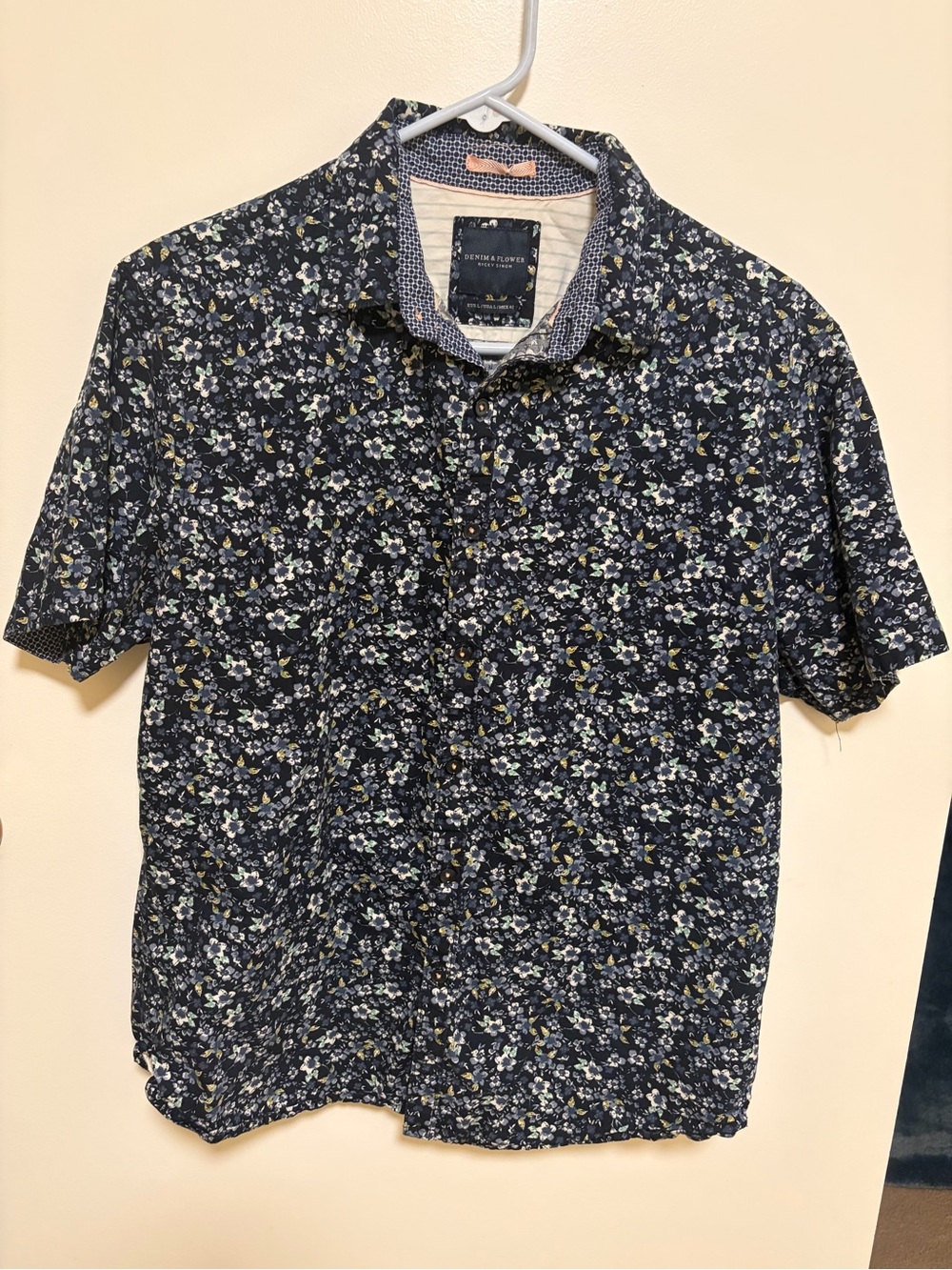Denim & Flower Navy Floral Short-Sleeve Button-Down Shirt